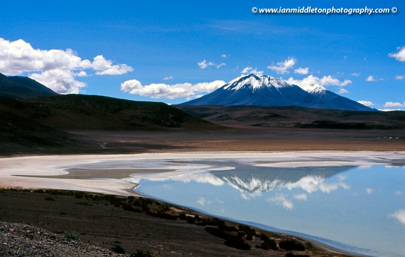 Lakes and volcanoes on the Bolivian Altiplano
